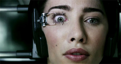 Lasik procedure goes horribly wrong in "Final Destination 5"