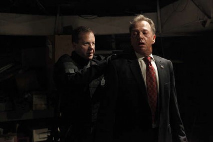 Jack Bauer (Kiefer Sutherland) holds President Charles Logan (Gregory Itzin) at gunpoint
