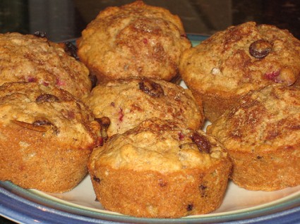 raspberry-oatmeal-chocolate-chip-muffins